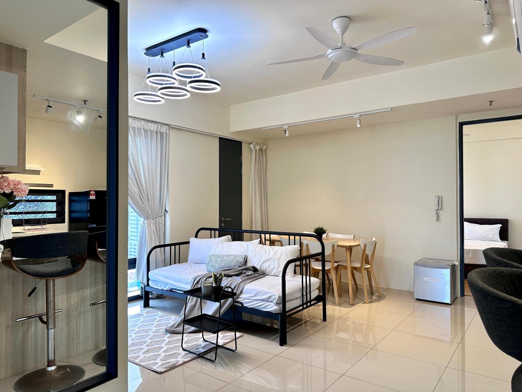 At Macalister 218 By Wl Apartment *