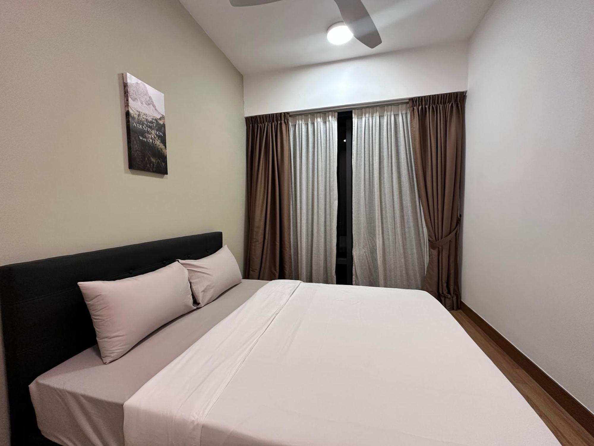 At Macalister 218 By Wl Apartment